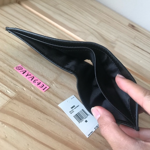 Michael Kors Wallet🎈🎈 - Picture 5 of 5